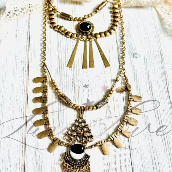 FREE PEOPLE Bring It Home Layered Necklace In Gold NWT - Picture 5 of 7